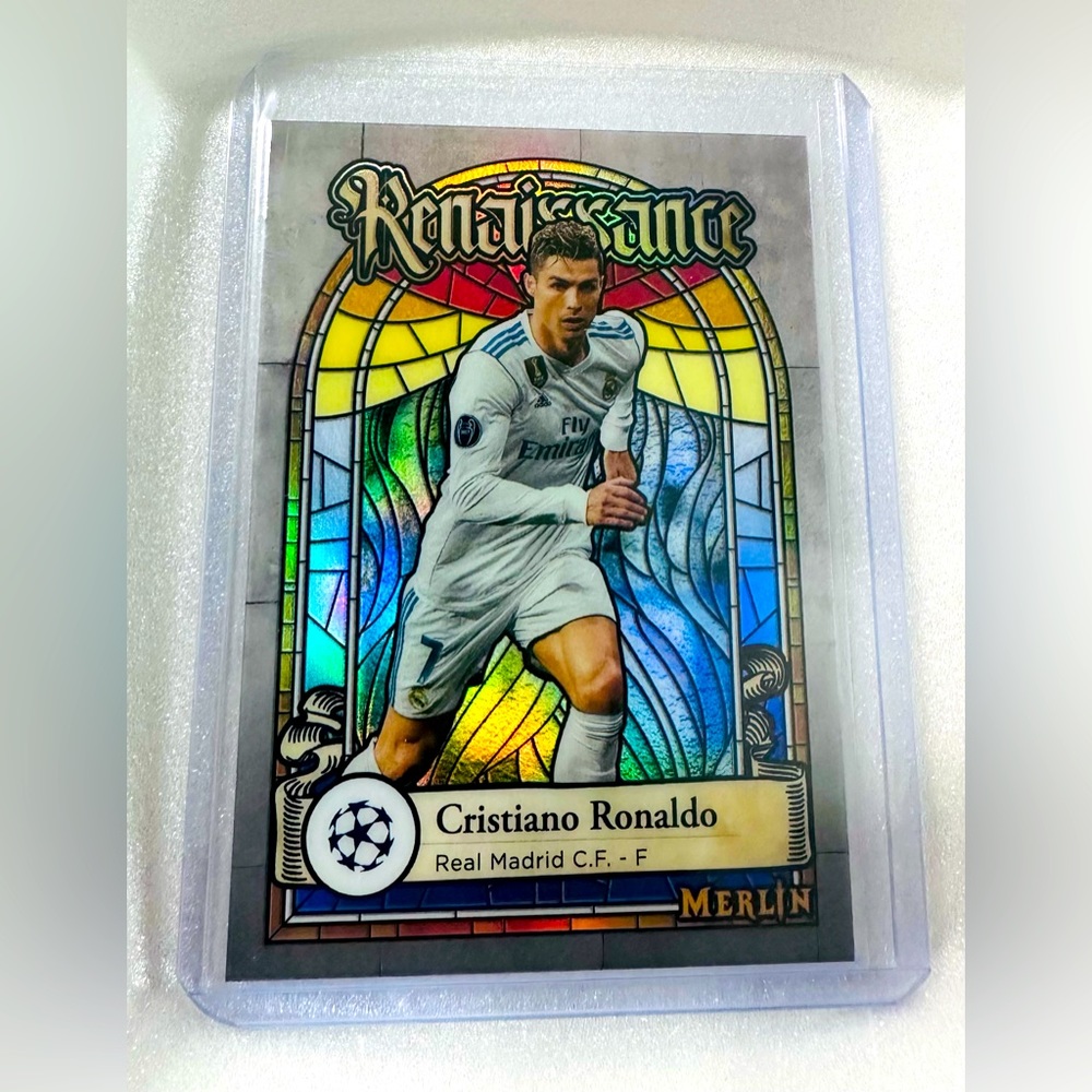 Soccer Card CRISTIANO RONALDO 2022-23 Topps Merlin Chrome Renaissance Refractor